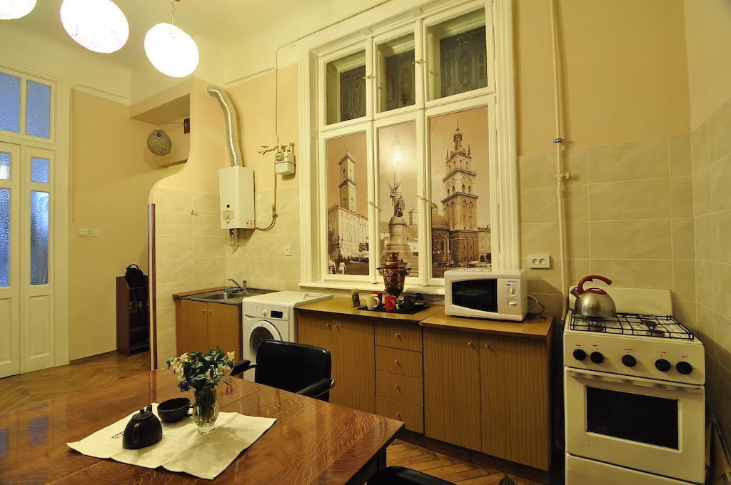 Voyager Hostel Lviv Luaran gambar